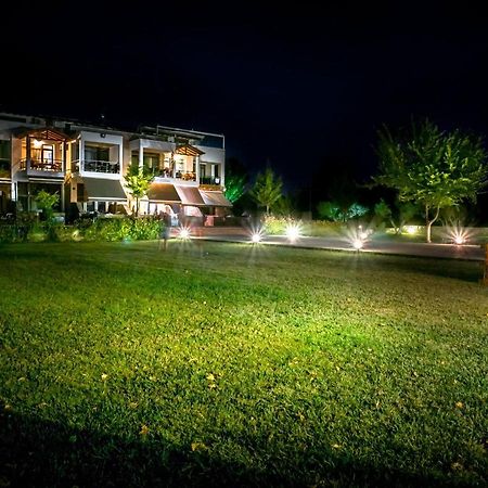 Elia Apartments - Nea Triglia Beach Nea Plagia Eksteriør billede