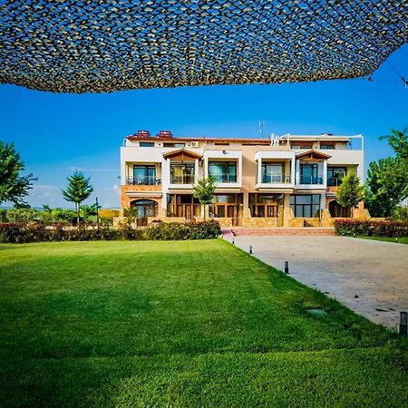 Elia Apartments - Nea Triglia Beach Nea Plagia Eksteriør billede