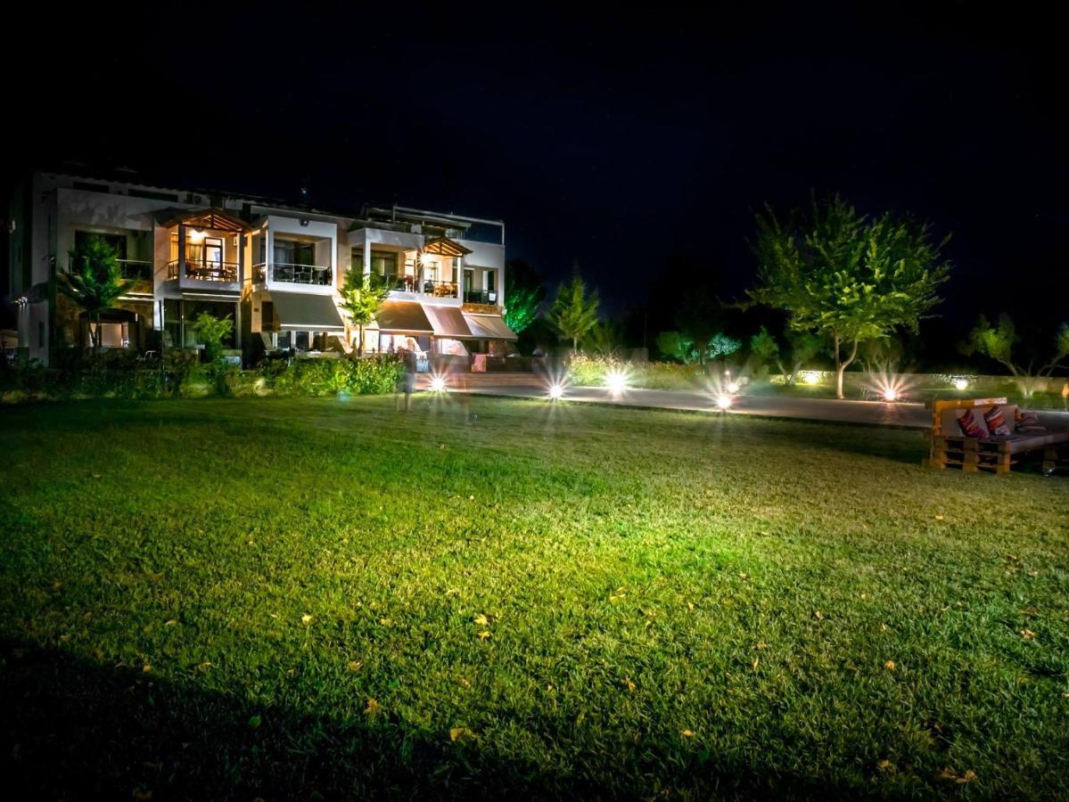 Elia Apartments - Nea Triglia Beach Nea Plagia Eksteriør billede